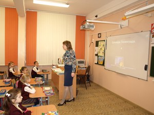 P1272556