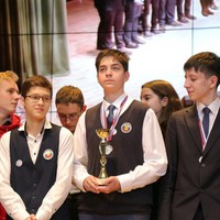 img-1